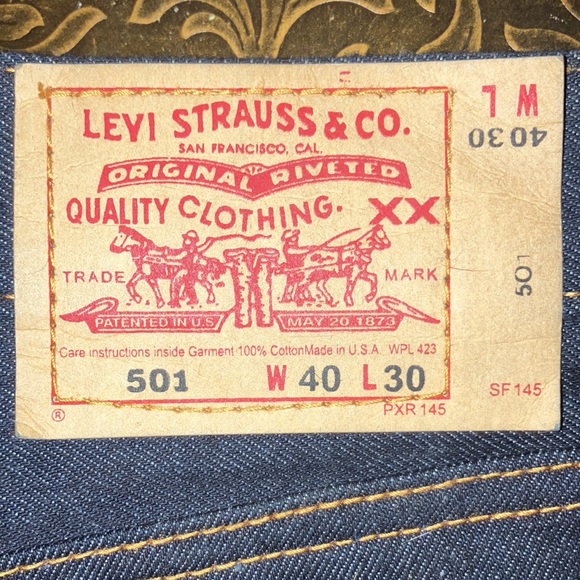 Sale is original 501 straight leg button fly mens jeans - Picture 3 of 5